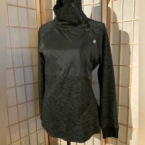 Jones New York - Black/gray color 4 snap pullover FLEECE. Sz M